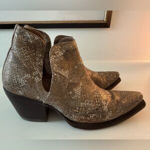 Ariat Dixon Metallic Snakeskin Pattern Ankle Boots - Size 8.5